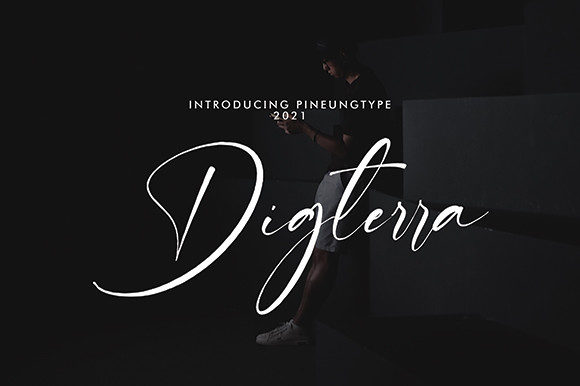 Digterra Script Font for Elegant Brand Identity